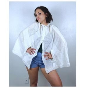 vintage 70s HEART PRINT knit CAPE os scallop shawl cottage core Valentines Day